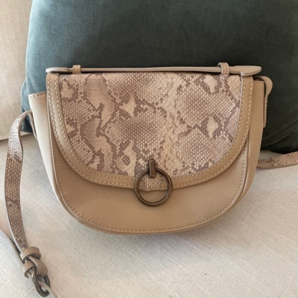Universal Thread Python Saddle Bag Like New - image 2